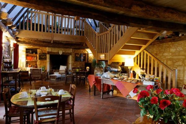 Chambres D'Hotes La Licorne Valojoulx Εξωτερικό φωτογραφία