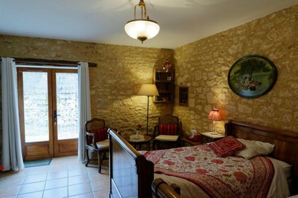 Chambres D'Hotes La Licorne Valojoulx Εξωτερικό φωτογραφία